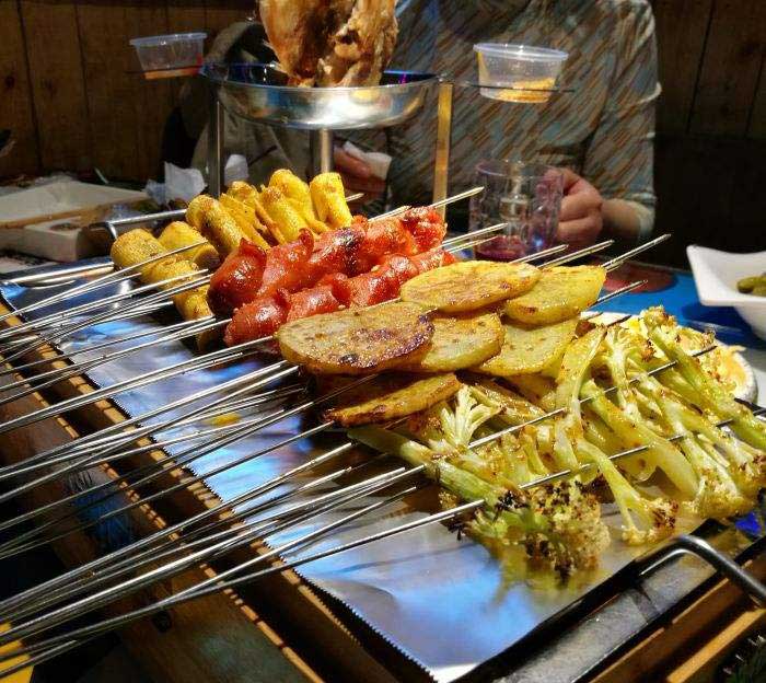 东湖音乐烧烤吧
